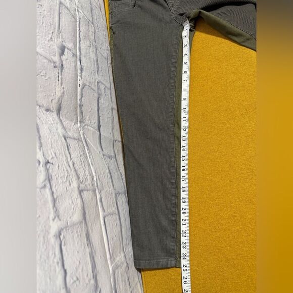 Prana Jett Capri Pants, Green, Size 4/27 - Picture 10 of 10